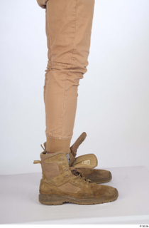 Turgen beige trousers beige worker boots calf casual dressed 0007.jpg